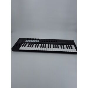 Novation Launchkey 49 MK3 USB MIDI Keyboard Controller 49 Key Black MKIII